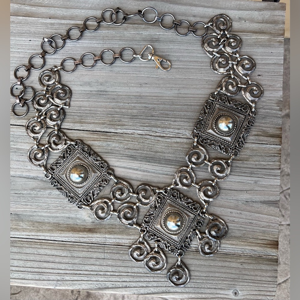 Medieval Renaissance  V shape chain metal belt
